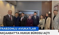 TRABZONLU GENÇ AVUKATLAR AKÇAABAT’TA HUKUK BÜROSUNU AÇTI