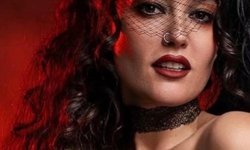 Karşınızda Pelin Akil...