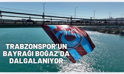 Trabzonspor'un bayrağı İstanbul Boğazı’nda