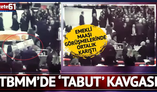 Emekli maaşı görüşmelerinde ortalık karıştı! Kürsüye tabut getirdiler, AK Parti ve CHP'liler birbirine girdi