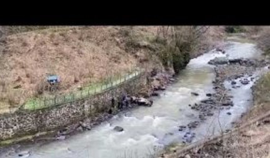 Trabzon'da feci kaza! Araç dereye uçtu, 19 yaşındaki sürücü hayatını kaybetti...